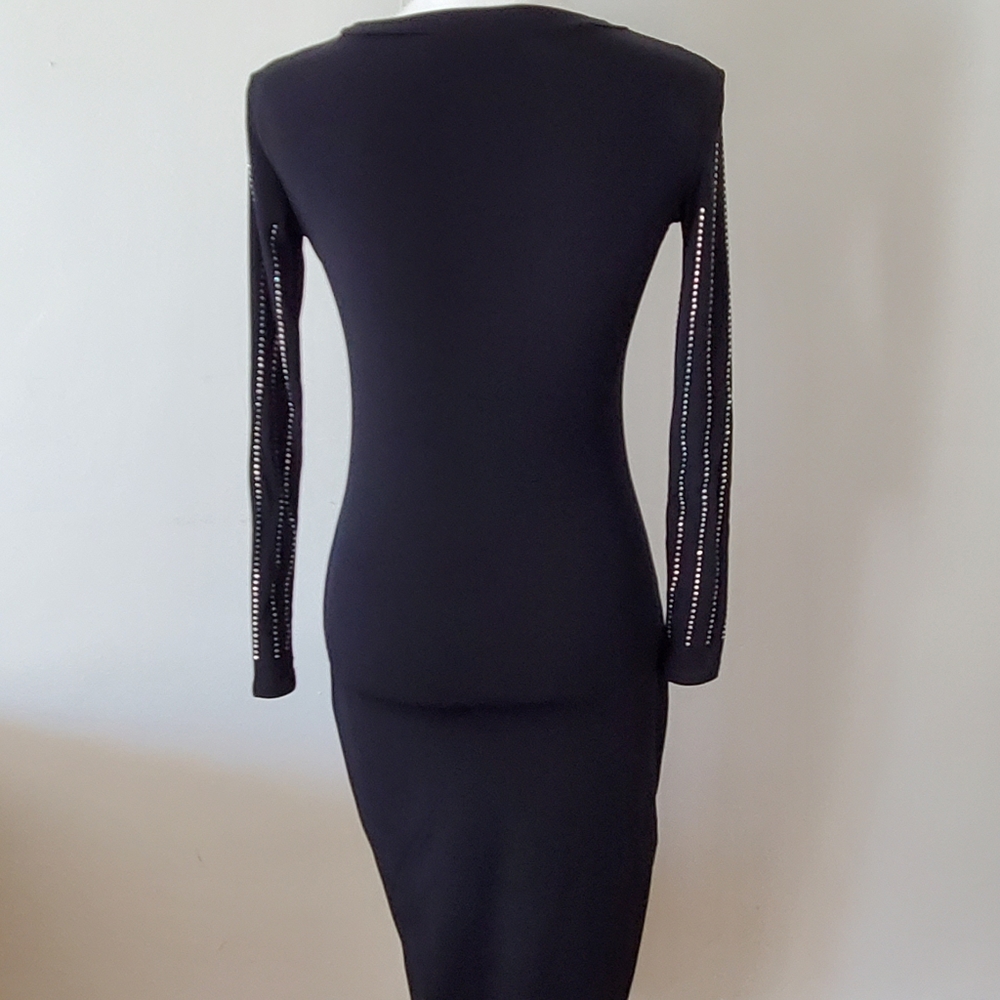 Dress - Picture 4 of 5